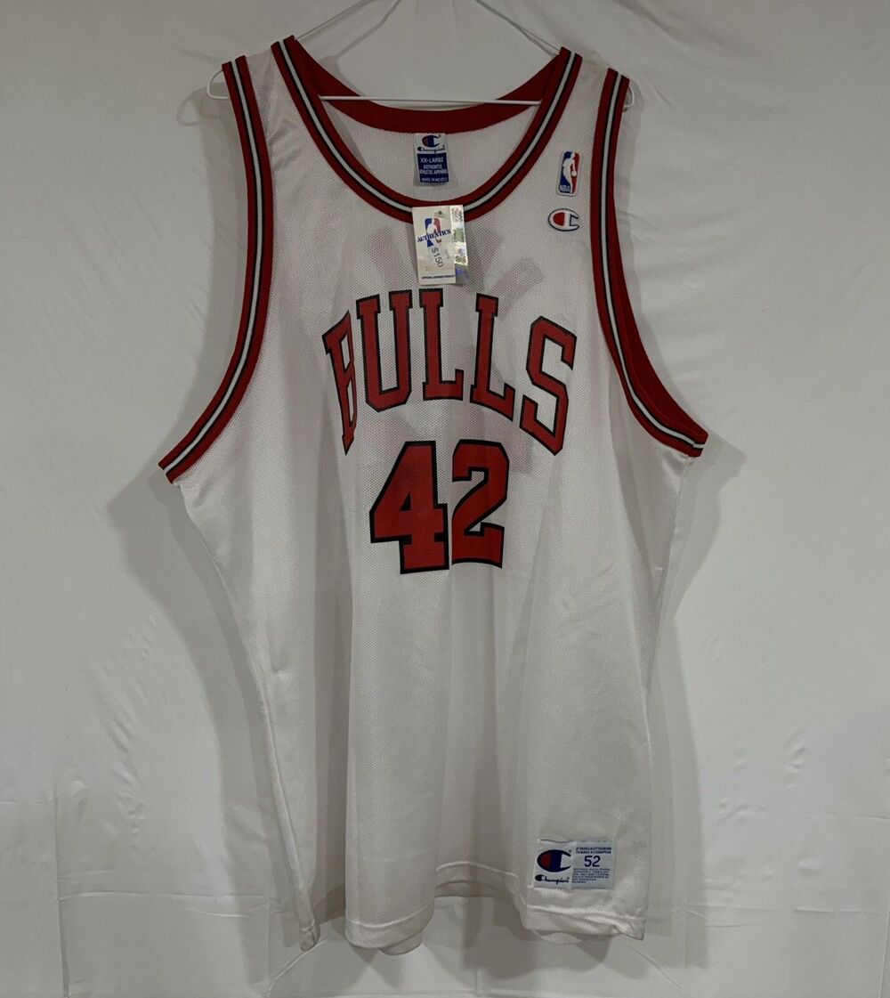 Chicago Bulls Elton Brand NBA Champion Jersey Size 52 XXL Autographed